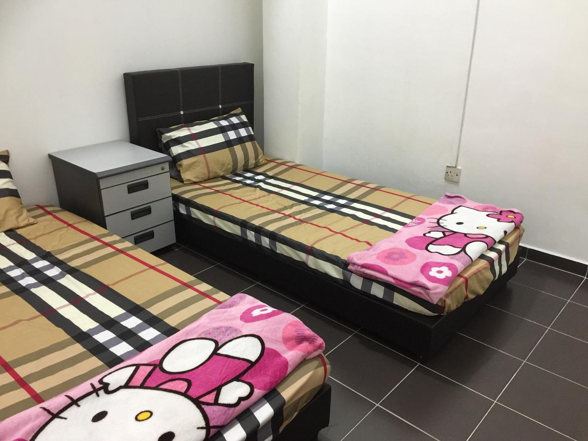 Jiaxin Hostel Ulu Tiram Luaran gambar