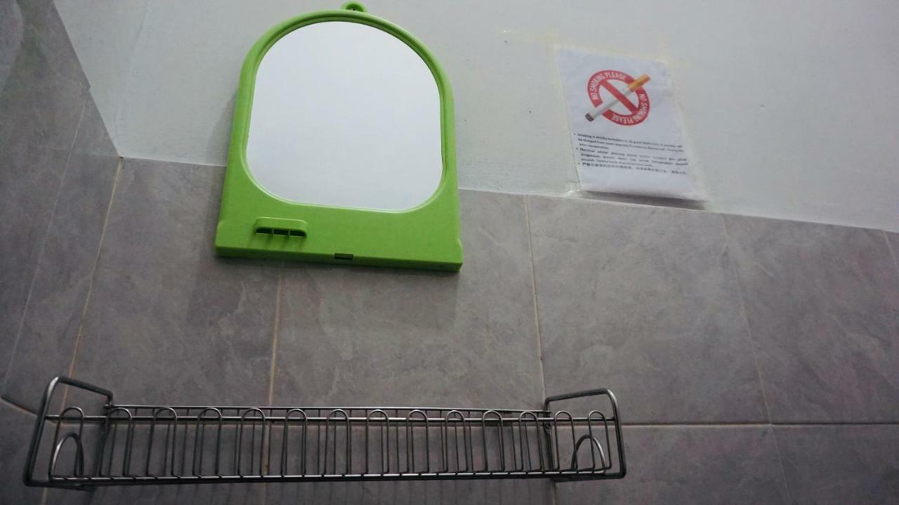 Jiaxin Hostel Ulu Tiram Luaran gambar
