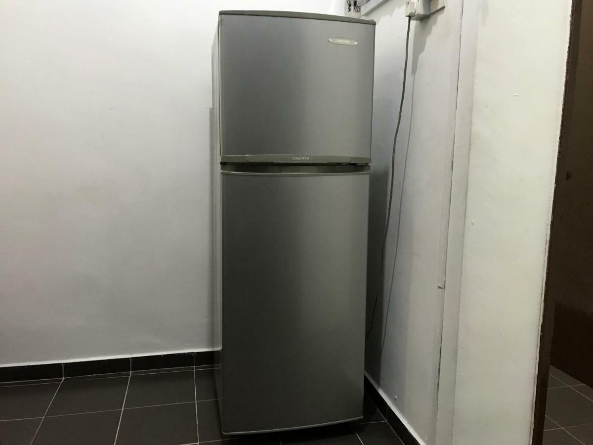 Jiaxin Hostel Ulu Tiram Luaran gambar