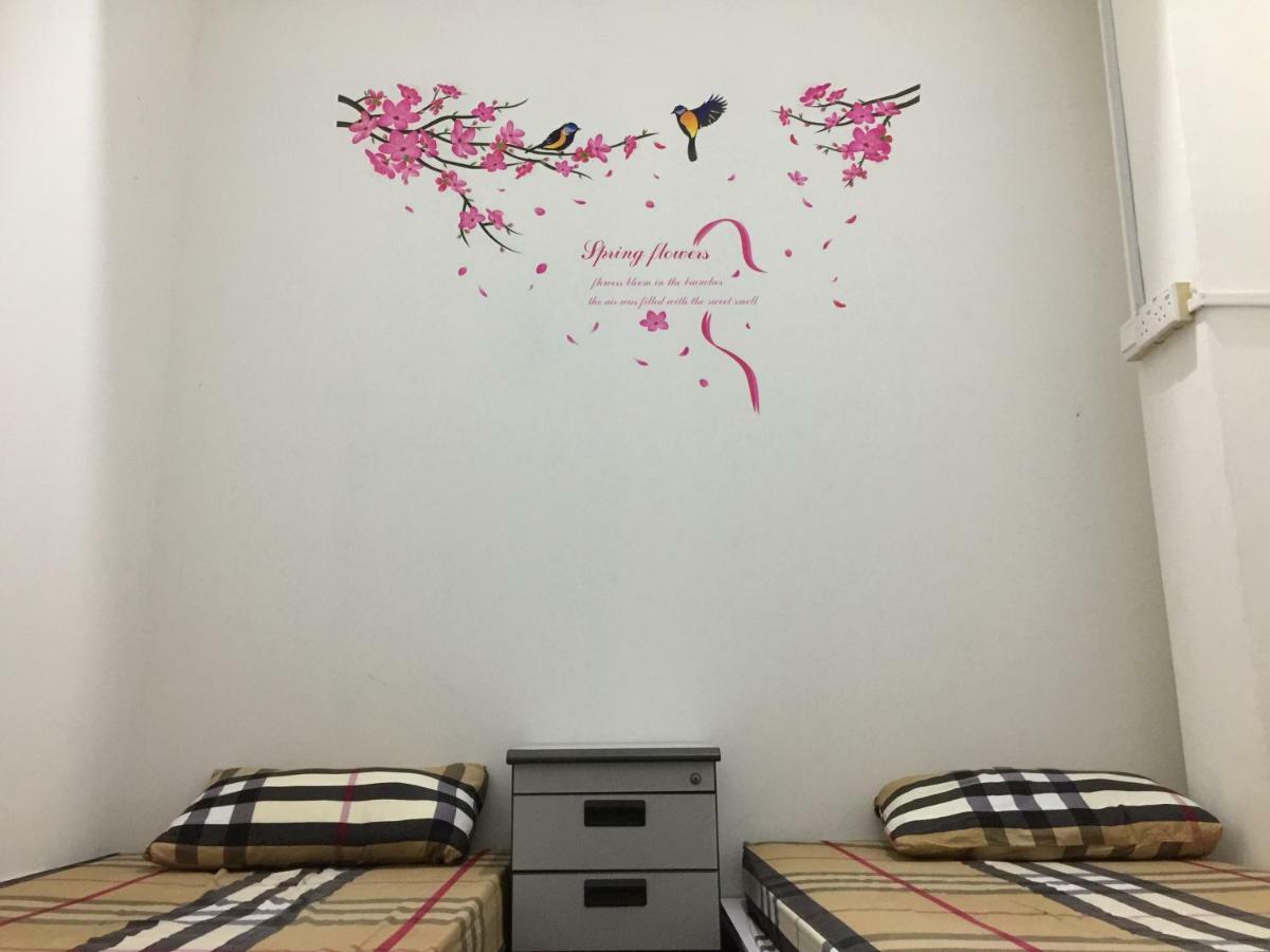 Jiaxin Hostel Ulu Tiram Luaran gambar